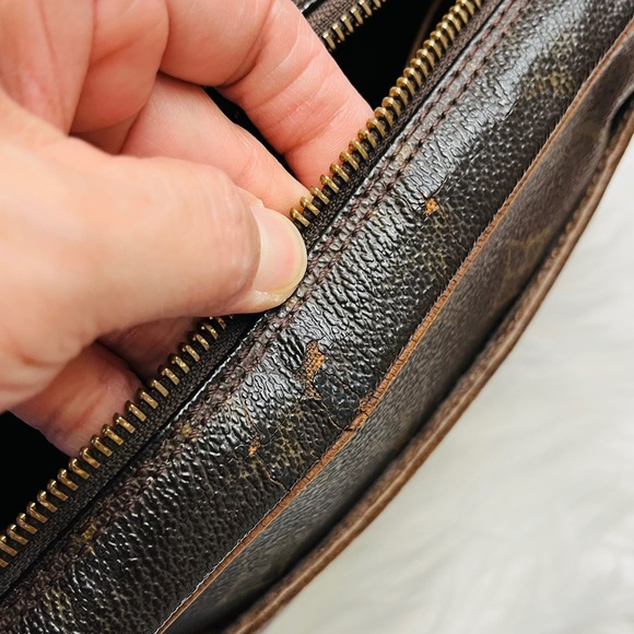 Authentic Louis Vuitton Monogram Compiegne 23 Clutch Bag - Picture 11 of 15